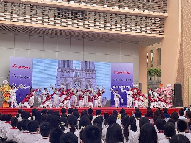 Le collège Lê Quy Dôn décroche le prestigieux LabelFrancÉducation - ảnh 1