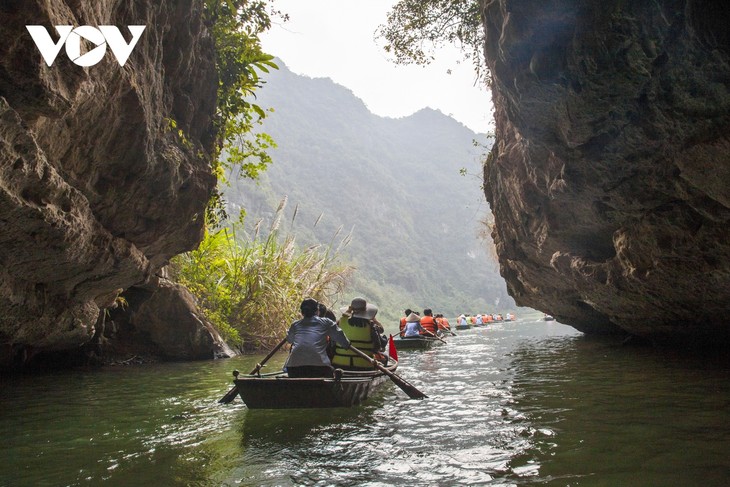 Khám phá vẻ đẹp du lịch Ninh Bình - ảnh 3