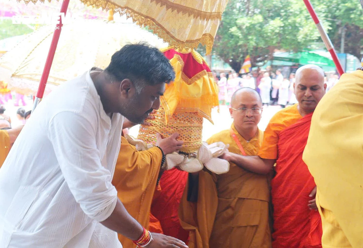 Cung nghinh Xá lợi Đức Phật lên đỉnh núi Bà Đen, Tây Ninh - ảnh 4