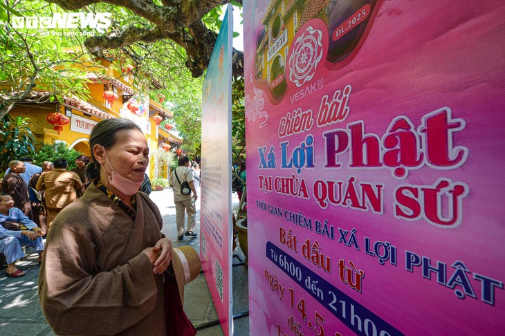 Ngôi chùa hơn 500 năm tuổi ở Hà Nội trước giờ cung nghinh xá lợi Đức Phật - ảnh 4