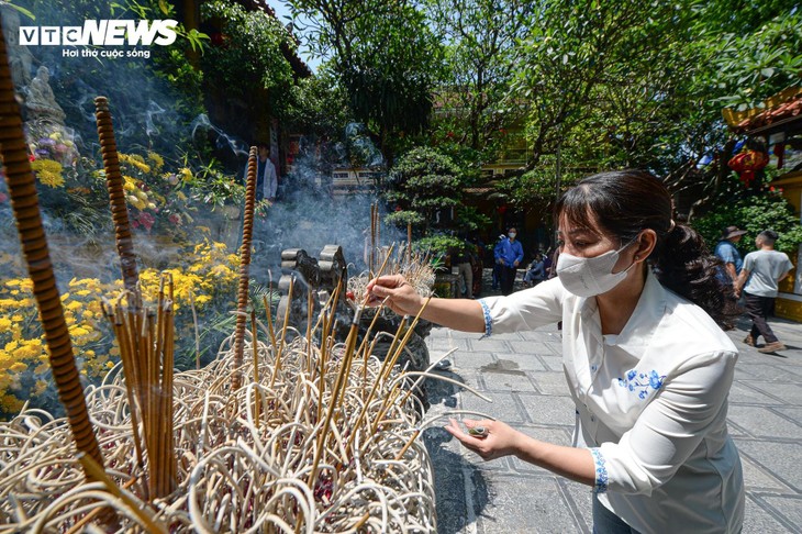 Ngôi chùa hơn 500 năm tuổi ở Hà Nội trước giờ cung nghinh xá lợi Đức Phật - ảnh 8