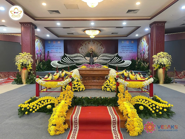 Ngôi chùa hơn 500 năm tuổi ở Hà Nội trước giờ cung nghinh xá lợi Đức Phật - ảnh 9