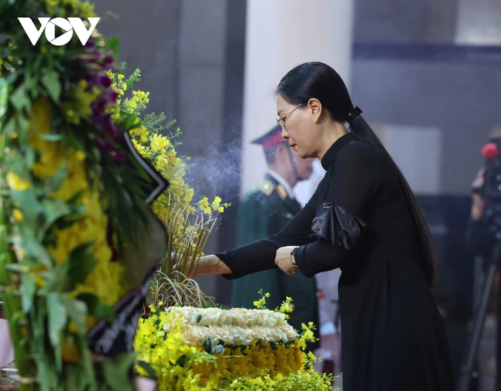 Cử hành trọng thể Lễ viếng nguyên Chủ tịch nước Trần Đức Lương - ảnh 20