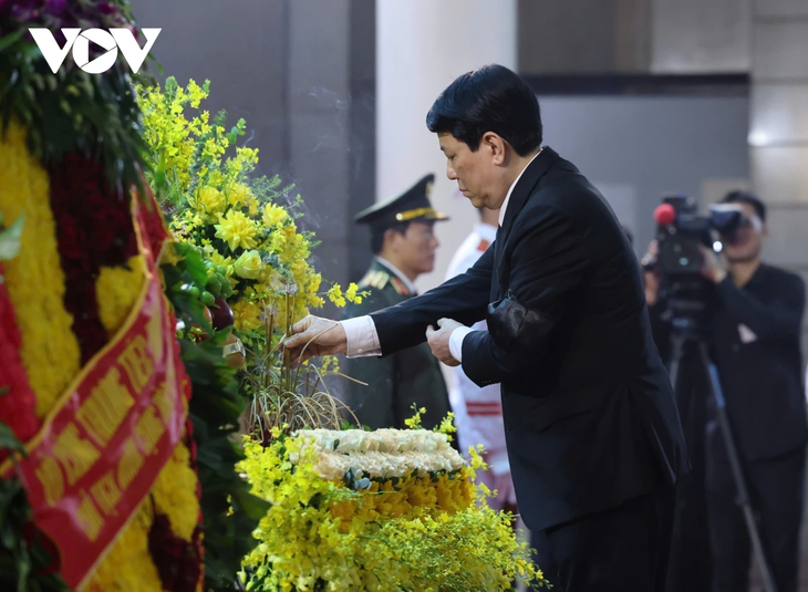 Cử hành trọng thể Lễ viếng nguyên Chủ tịch nước Trần Đức Lương - ảnh 7