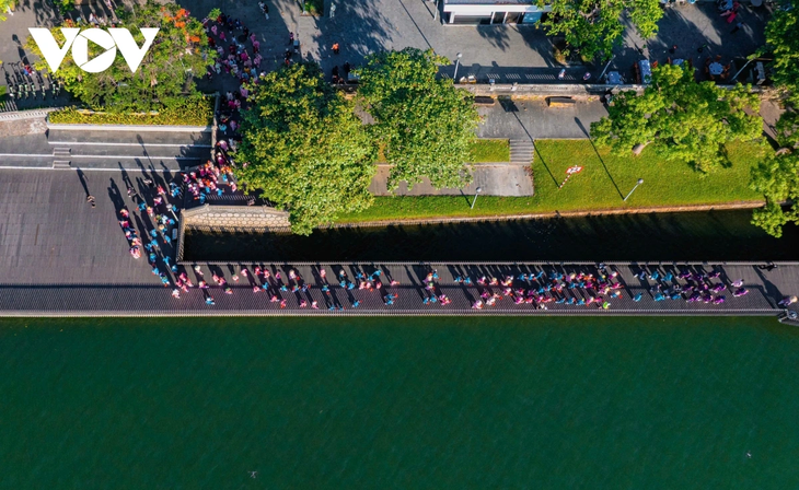 Việt phong hội tụ: Cuộc diễu hành Việt phục lớn nhất tại Huế - ảnh 14