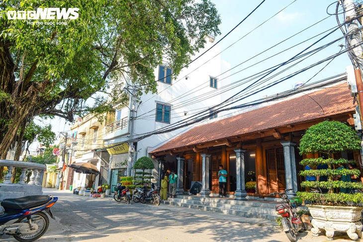 Người dân về thôn Lại Đà thắp hương tưởng niệm cố Tổng Bí thư Nguyễn Phú Trọng - ảnh 1