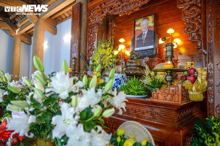 Người dân về thôn Lại Đà thắp hương tưởng niệm cố Tổng Bí thư Nguyễn Phú Trọng - ảnh 4