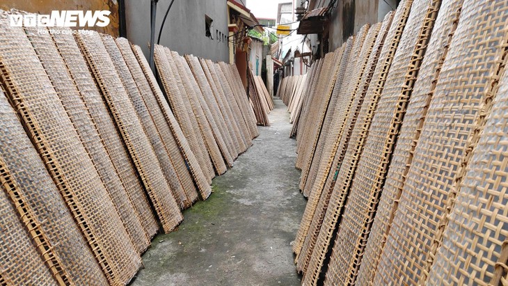 Khám phá nghề truyền thống bánh đa nem Thổ Hà ở Bắc Ninh - ảnh 18
