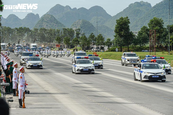 Tên lửa, xe chiến đấu 'Made in Vietnam' phô diễn sức mạnh tại buổi hợp luyện A80 - ảnh 21