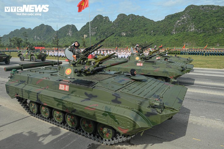 Tên lửa, xe chiến đấu 'Made in Vietnam' phô diễn sức mạnh tại buổi hợp luyện A80 - ảnh 6