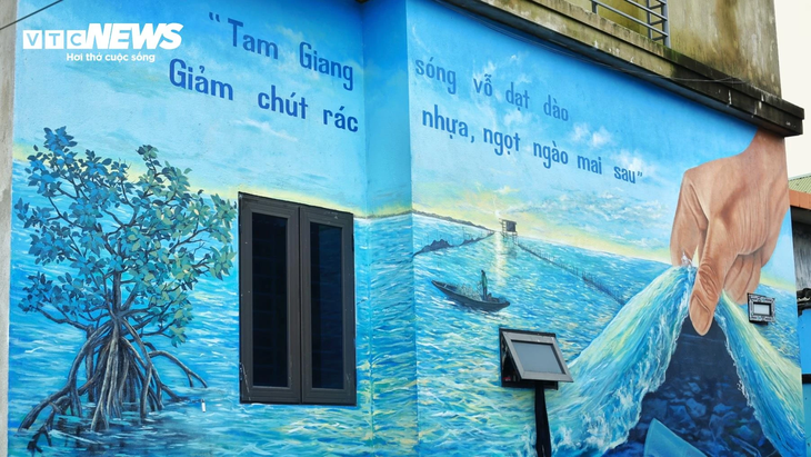 Làng du lịch nổi tiếng Huế gửi thông điệp bảo vệ môi trường vào tranh bích hoạ - ảnh 6