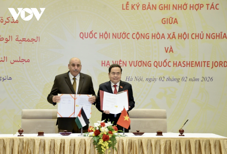 Chủ tịch Quốc hội chủ trì lễ đón và hội đàm với Chủ tịch Hạ viện Jordan - ảnh 11