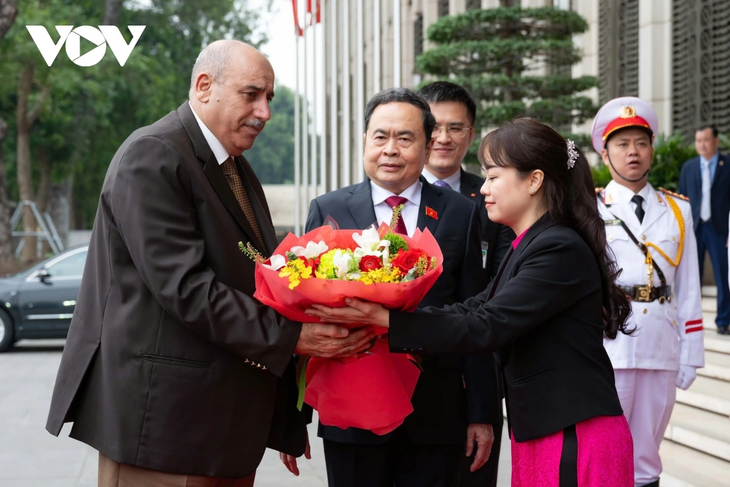 Chủ tịch Quốc hội chủ trì lễ đón và hội đàm với Chủ tịch Hạ viện Jordan - ảnh 2