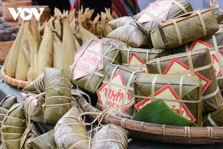 Du khách hào hứng trải nghiệm không gian “Tết chiến sĩ Điện Biên - Xuân 1954” - ảnh 14