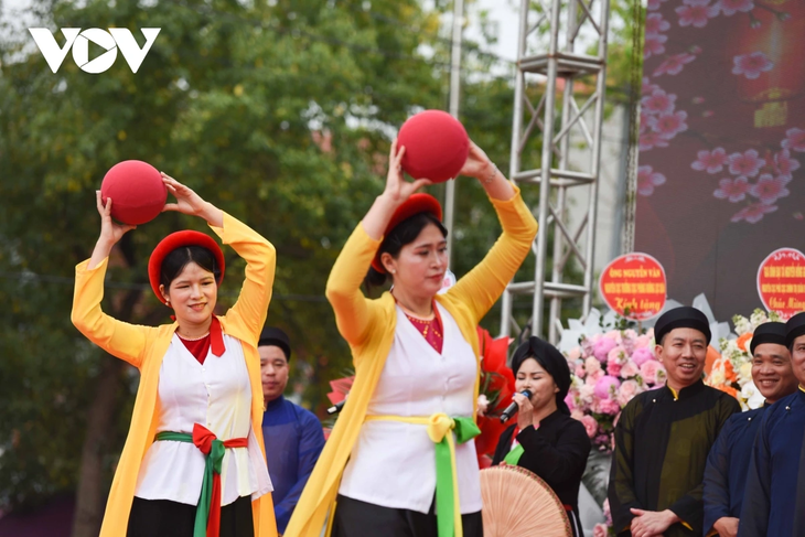 Đặc sắc lễ hội làng Diềm - dấu ấn miền Quan họ ở Bắc Ninh - ảnh 6