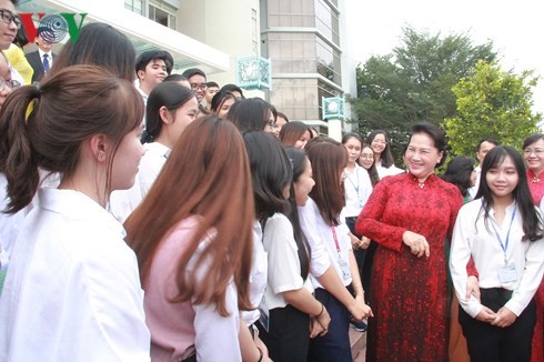 Nguyen thi Kim Ngan 국회의장, Ho Chi Minh시 국가대학 방문 - ảnh 1