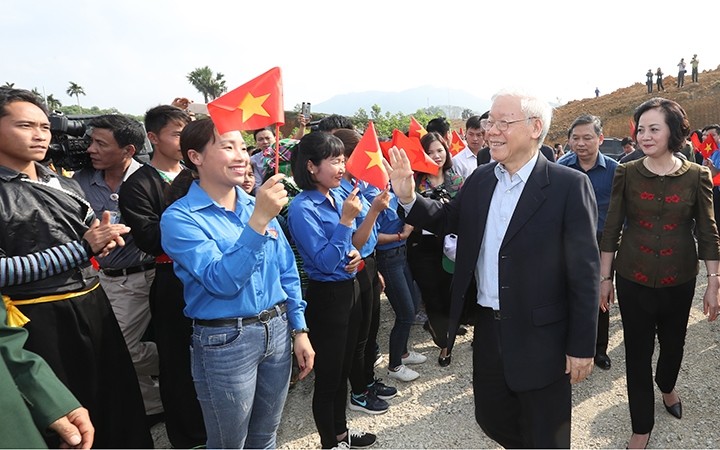 응우옌 푸 쫑 국가주석, 응에안이 국가 최고의 성 중 하나가 되야 한다고 강조 - ảnh 1