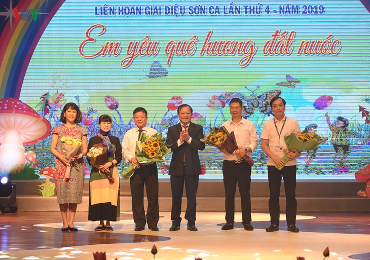 Chung khảo Liên hoan “Giai điệu Sơn ca” 2019: Sôi nổi và đầy bất ngờ - ảnh 4