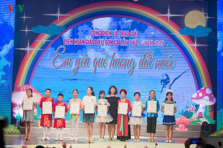 Toàn cảnh Lễ trao giải và công diễn Liên hoan Giai điệu Sơn ca 2019 - ảnh 21