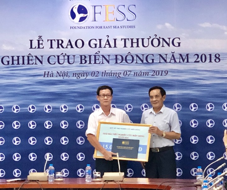 Trao “Giải thưởng Nghiên cứu Biển Đông năm 2018” - ảnh 2