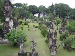 Berkunjung di Taman Bunga Buddha Vientian - ảnh 2