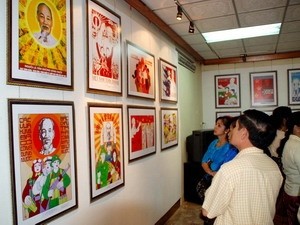 Pameran “Presiden Ho Chi Minh, pahlawan  pembebasan bangsa,  budayawan unggul    - ảnh 1