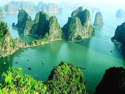 Orang Thailand dengan Teluk Ha Long. - ảnh 3