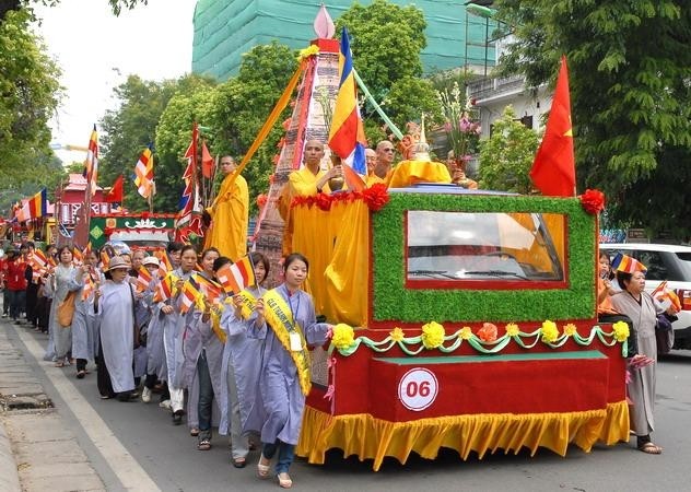 Penjelasan tentang Mega Perayaan Waisak di Vietnam - ảnh 1