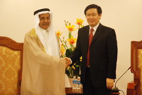 Vietnam dan Arab Saudi menandatangani  perjanjian pinjaman modal Arab Saudi untuk dua proyek jalan di Vietnam - ảnh 1