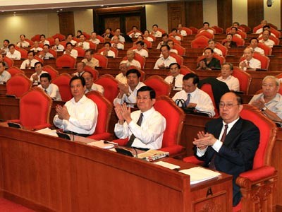 Penutupan Sidang Pleno ke-10 KS PK Vietnam  - ảnh 2