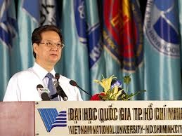 PM Nguyen Tan Dung berkunjung di Universitas Nasional kota Ho Chi Minh - ảnh 1