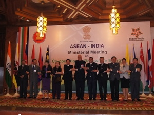 ASEAN- India  mendorong kerjasama  energi - ảnh 1