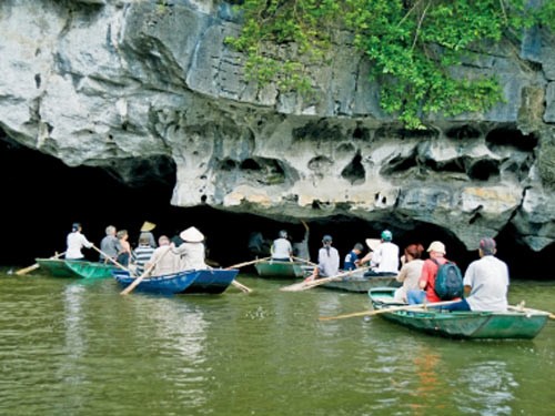 Gua Tam Coc di provinsi Ninh Binh -Vietnam Utara - ảnh 4