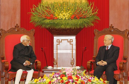 Sekjen Nguyen Phu Trong menerima Wakil Presiden India Momamad Hamid Ansari - ảnh 1