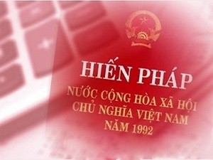 Kaum pemuda di daerah Tay Nguyen memberikan sumbangan pendapat terhadap Rancangan Amandemen UUD-1992. - ảnh 1