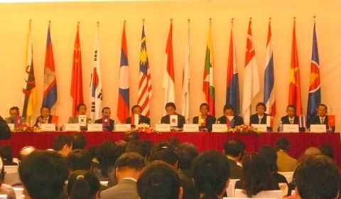 ASEAN – kawasan yang potensial  pada tahun 2013 - ảnh 2