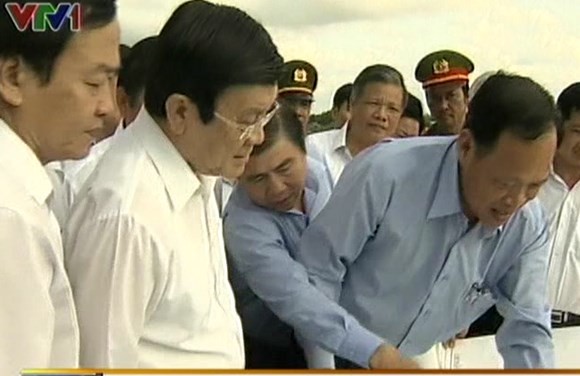 Presiden VN Truong Tan Sang melakukan temu kerja di propinsi  Ben Tre - ảnh 1