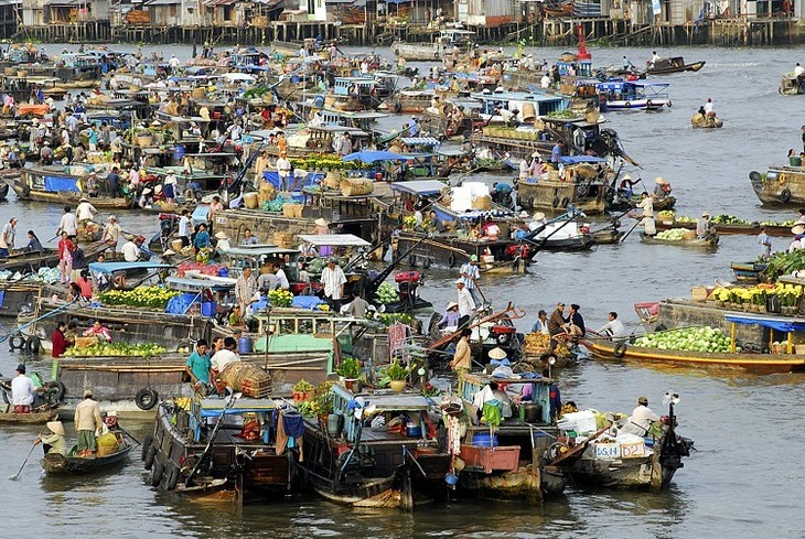 Penjelasan tentang pasar terapung di Vietnam - ảnh 1