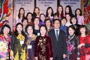 Wanita Vietnam di luar negeri mengkonektivitaskan komunitas dengan kampung halaman - ảnh 1