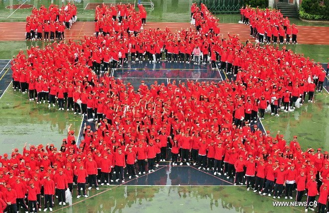 Memperingati hari Dunia  mencegah dan menanggulangi  AIDS - ảnh 1