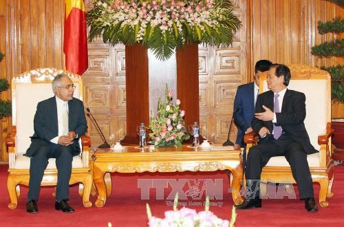 PM Vietnam, Nguyen Tan Dung menerima Dubes Arab  Saudi, Dakhil Al Johani - ảnh 1