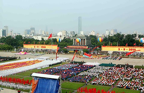 Rapat Umum memperingati Revolusi Agustus dan Hari Nasional 2 September - ảnh 1