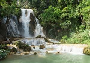 Air terjun Kuang Si - destinasi yang tidak bisa dilewatkan ketika mengunjungi Luangprabang”. - ảnh 1