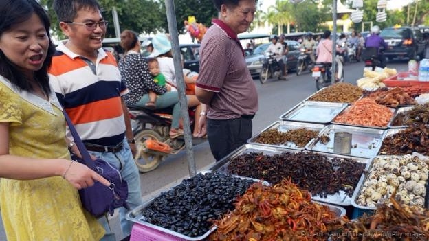 Daya tarik dari masakan jalanan  di Kamboja - ảnh 1