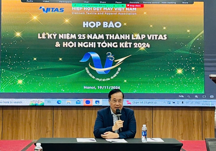 Textile-habillement: Le Vietnam vise 48 milliards de dollars d’exportations en 2025 - ảnh 1