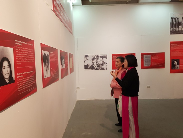 Le musée de la Femme vietnamienne célèbre les 80 ans de l’Armée populaire - ảnh 2