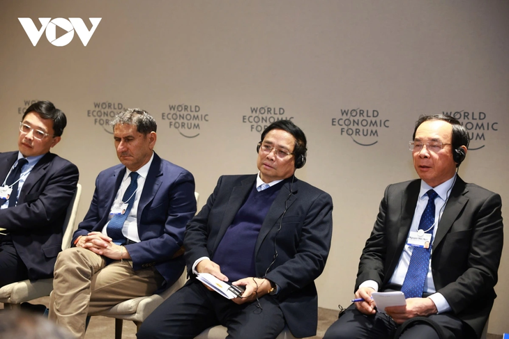 La CNUCED salue le modèle de développement vietnamien à Davos - ảnh 2