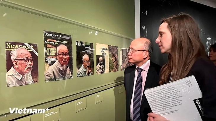 Marc Riboud: un regard sur la guerre au Vietnam exposé à Paris   - ảnh 1