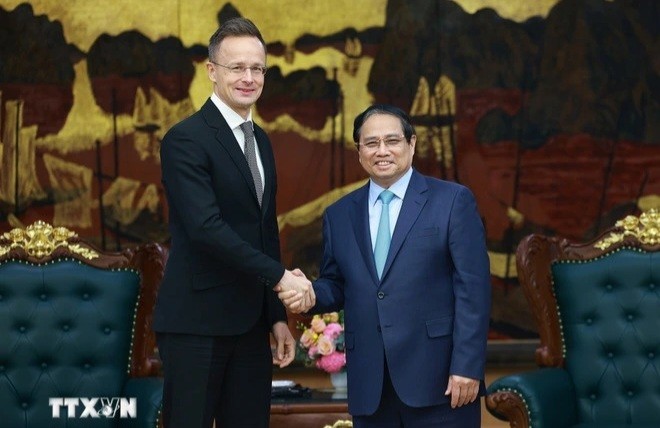 Pham Minh Chinh accueille Péter Szijjártó - ảnh 1