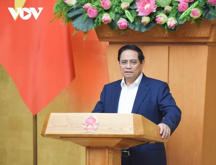 Pham Minh Chinh appelle à un gouvernement plus proactif au service du peuple et des entreprises - ảnh 2